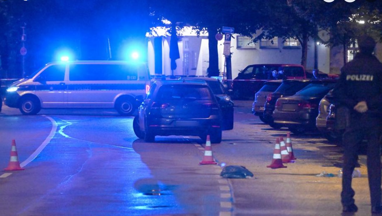 München: Frau mit Messer verletzt zwei Passanten