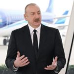 Aserbaidschans Präsident Aliyev ordnet militärische Bereitschaft an – Spannungen mit Russland nehmen zu