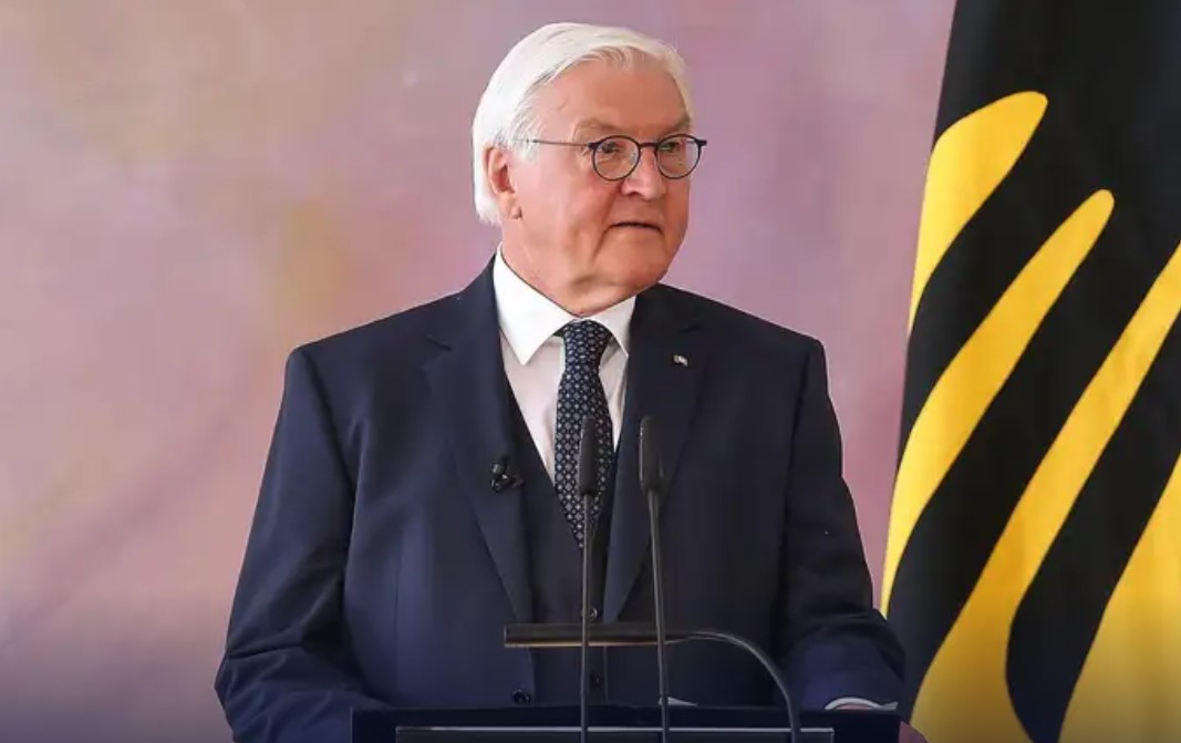 Steinmeier ruft zu Zusammenhalt und Hilfe auf