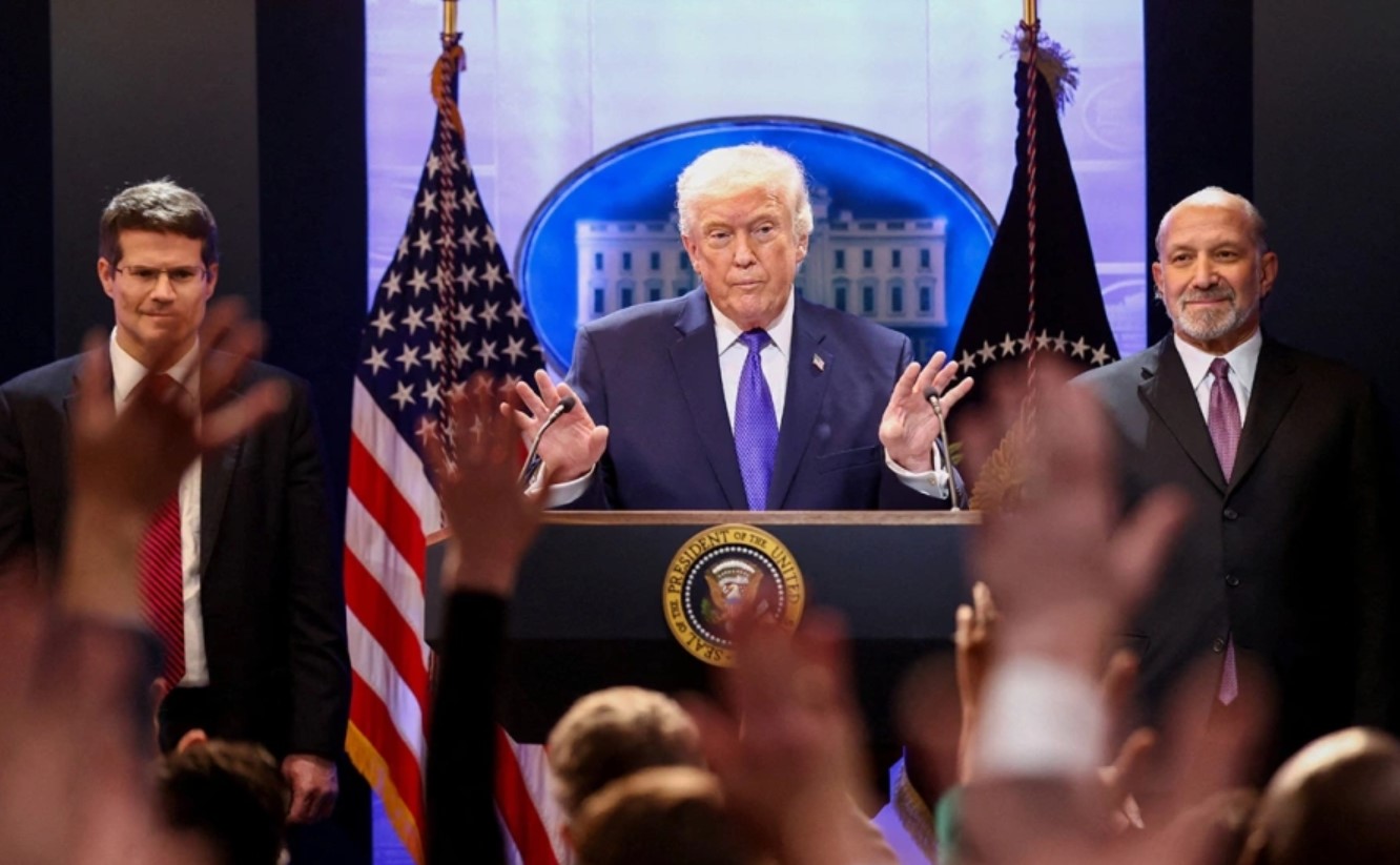 Trump erhöht globalen Zollsatz auf 15 %