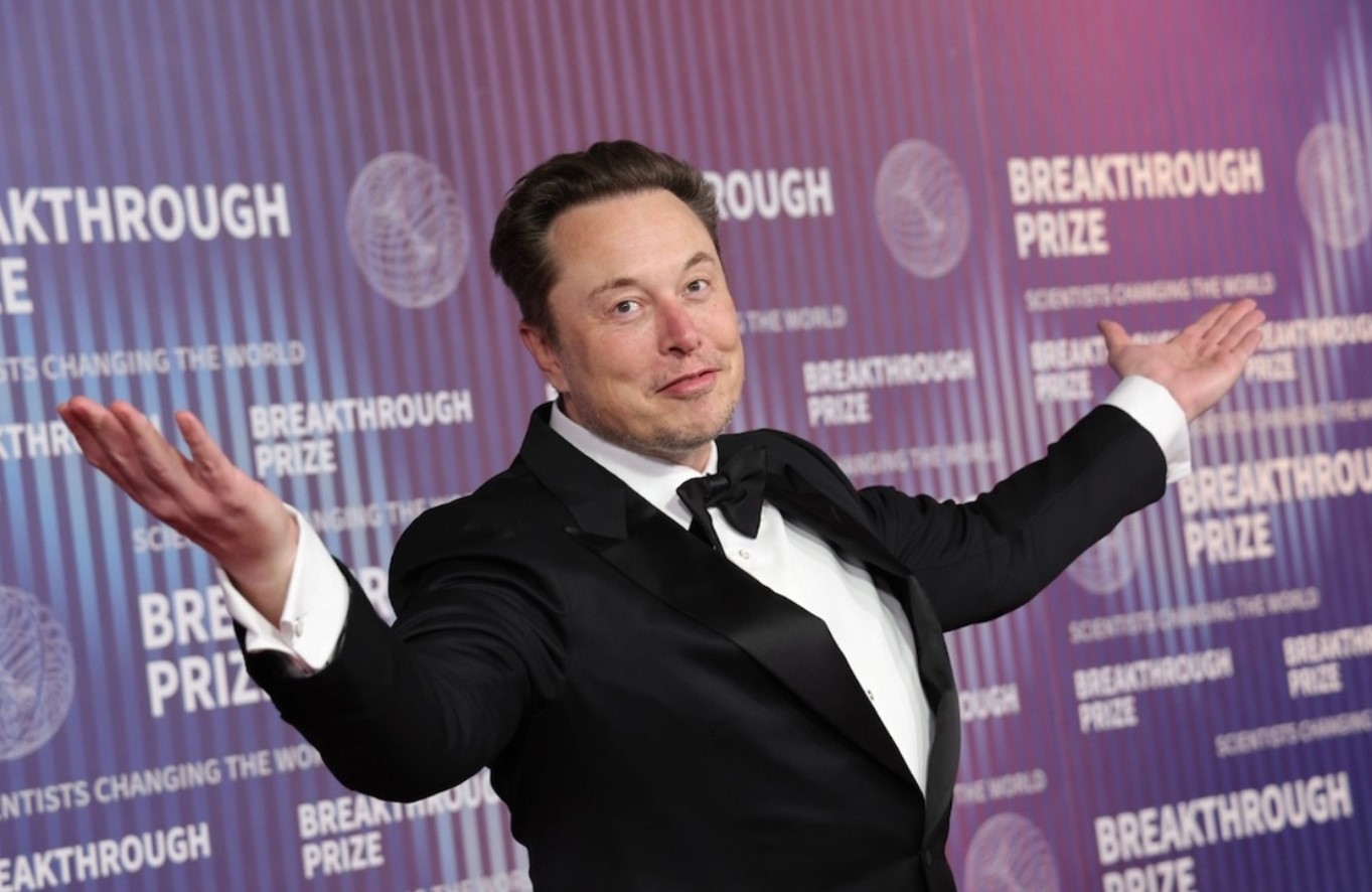 Elon Musk überschreitet 800 Milliarden Dollar