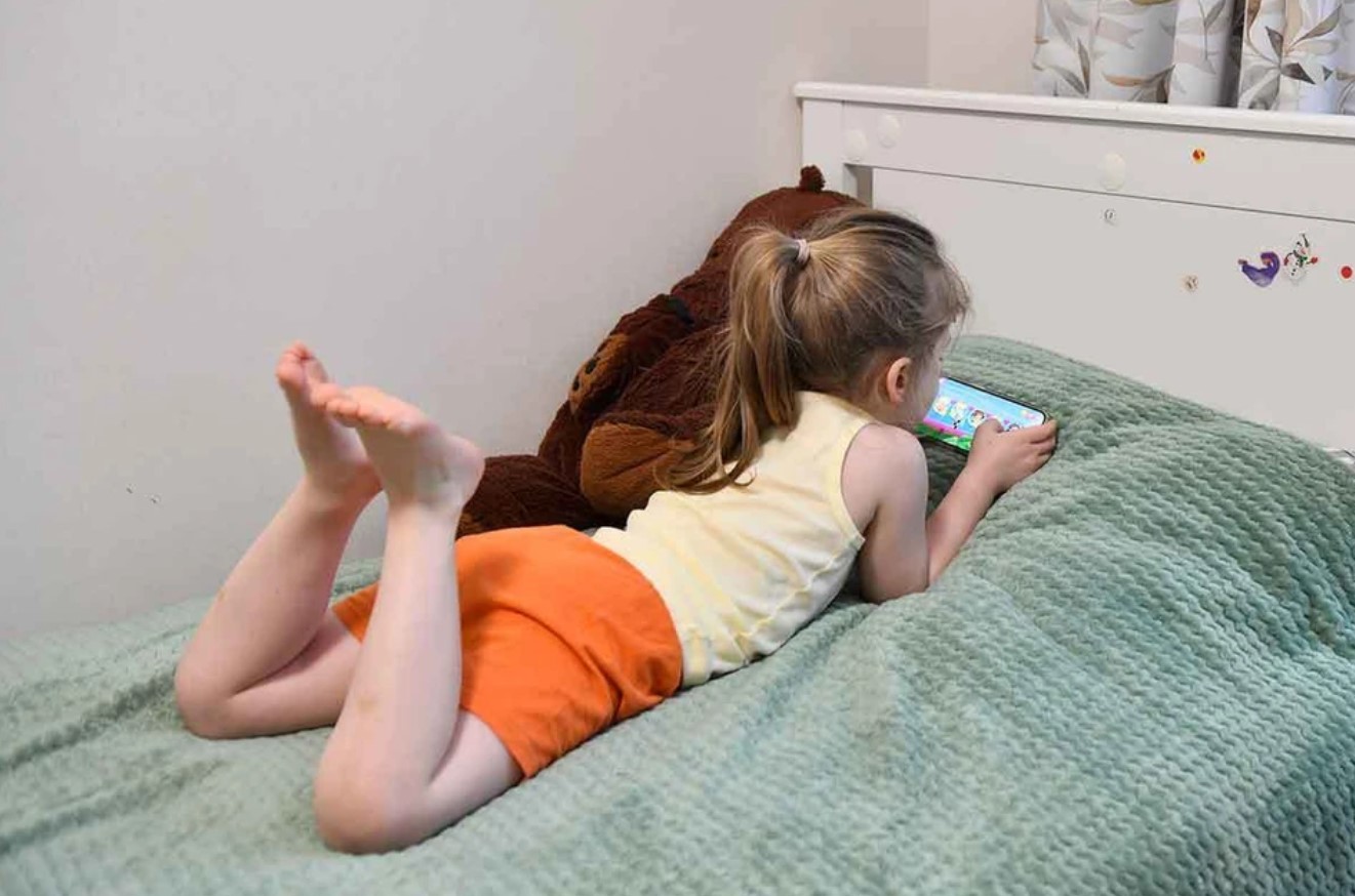 Deutschland -Altersgrenze für soziale Netzwerke