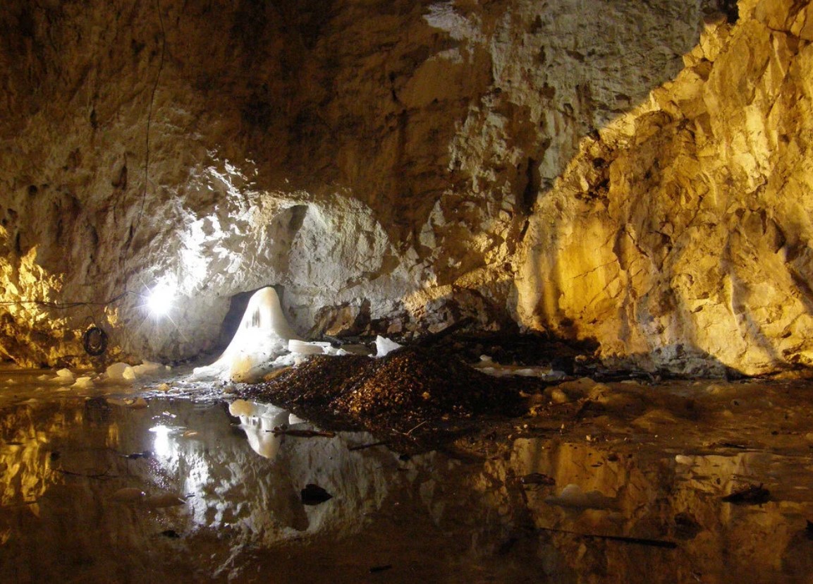 Antibiotikaresistente Bakterien in rumänischer Eishöhle