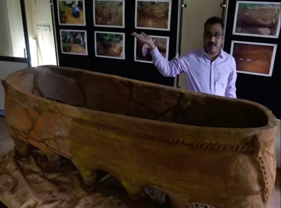 2300 Jahre alter Terrakotta-Sarkophag in Südindien entdeckt